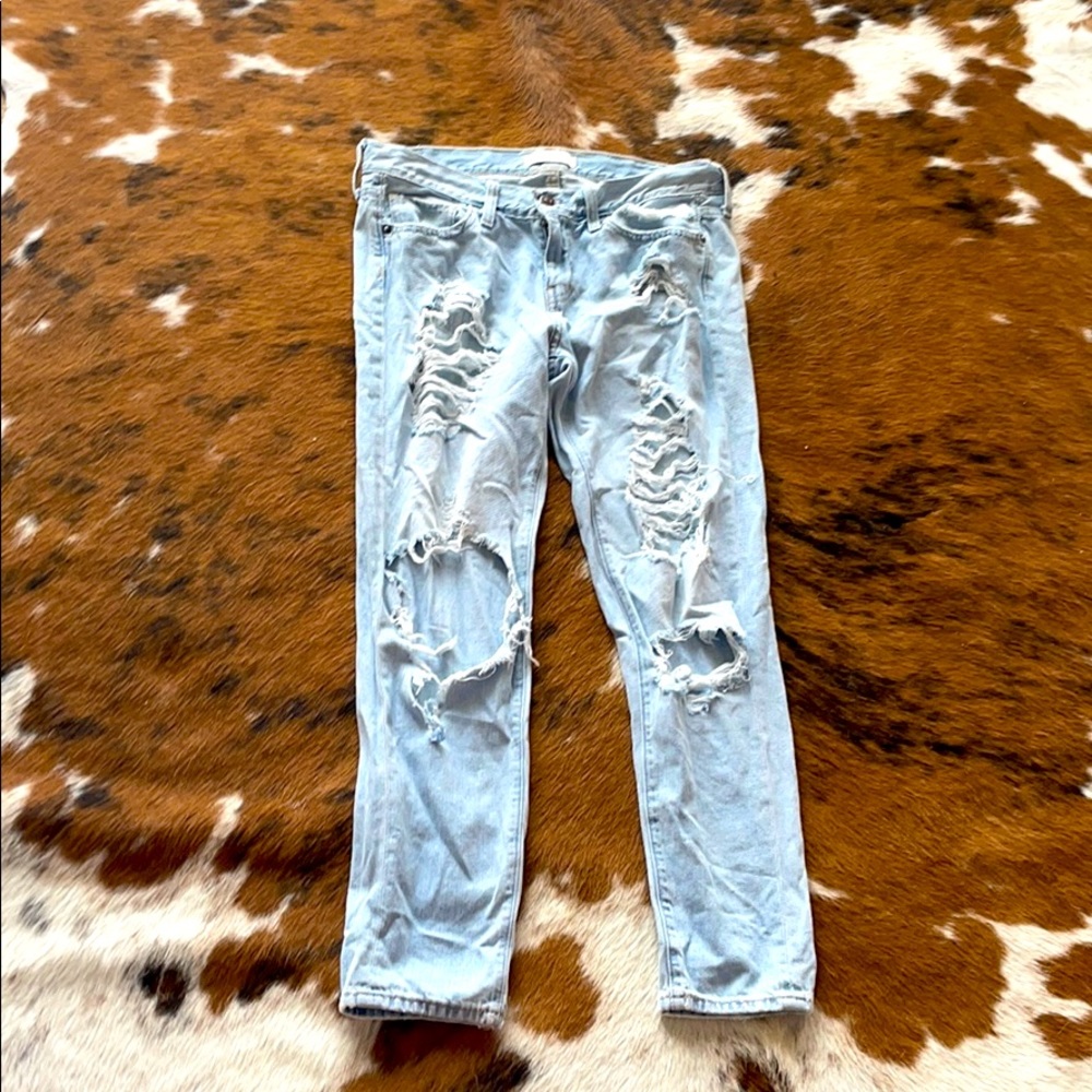 Ripped up jeans✨